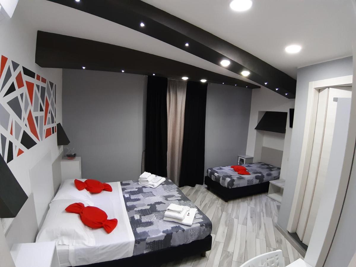 Il Diamante Bed & Breakfast โครโตเน ภายนอก รูปภาพ