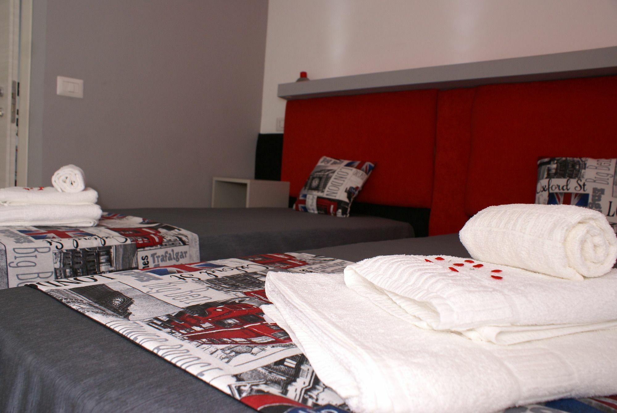 Il Diamante Bed & Breakfast โครโตเน ภายนอก รูปภาพ