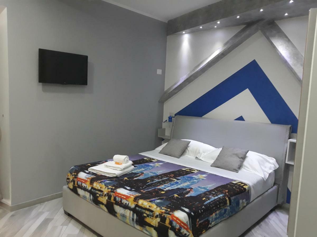 Il Diamante Bed & Breakfast โครโตเน ภายนอก รูปภาพ
